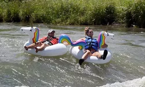 UCHealth Today - Grandes flotadores de tubing de verano en Colorado: dónde ir y qué saber.