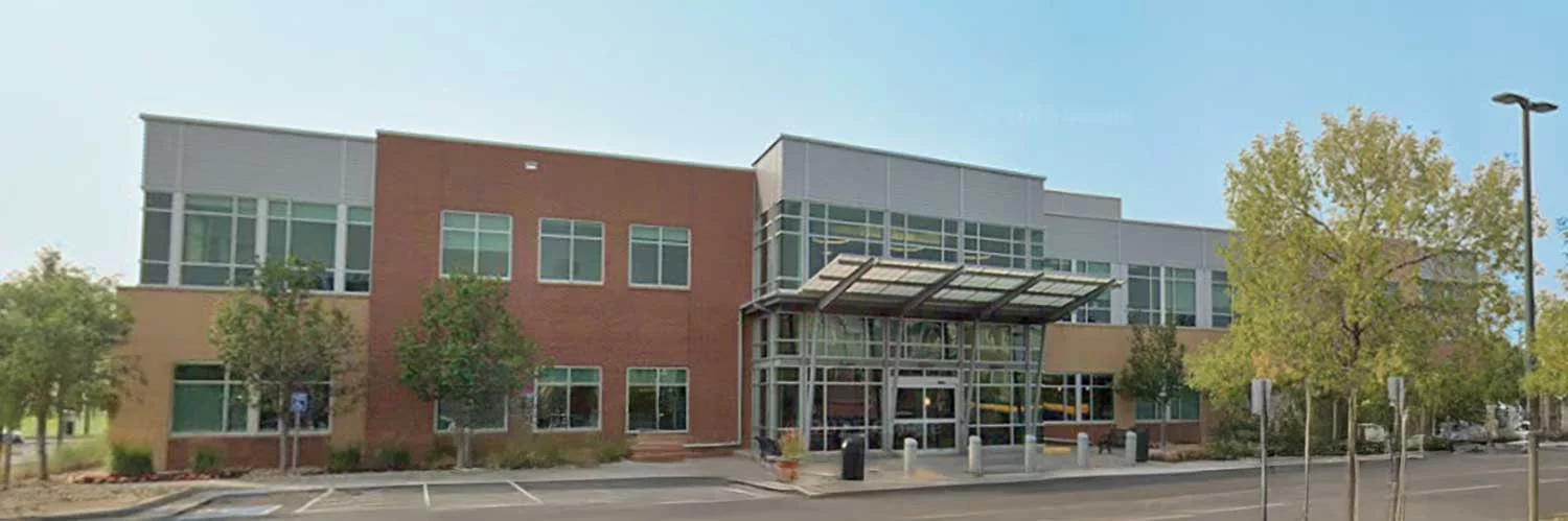 UCHealth Internal Medicine - Lowry