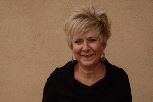 Head shot of Karen Johnson.