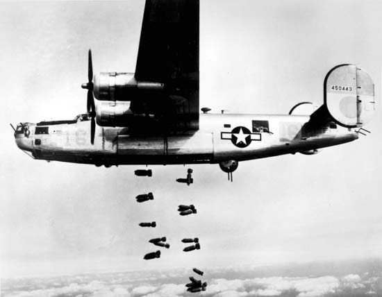 B-24 dropping bombs