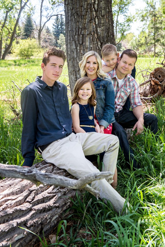Melinda and James Ray and their children.