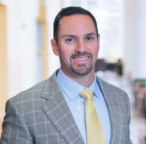 headshot of Dr. Armado Vidal.
