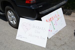 COVID and ECMO - Welcome-home signs for Barbara Gould