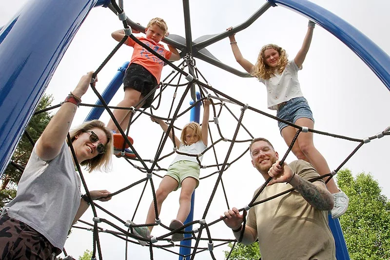 Dave with his family. From left to right: Holly, Maddox, Macy, Dave and Madilynn. Photo by Joel Blocker, for UCHealth.