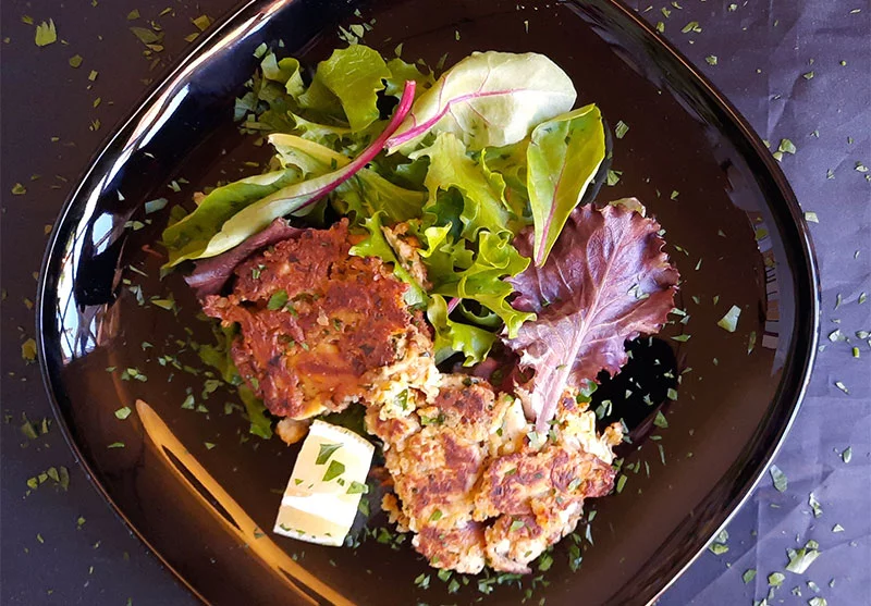 A “crabcake” made from home-grown lion’s mane mushrooms—perfect for vegetarian or vegan eaters. Photo by Bill St. John, for UCHealth