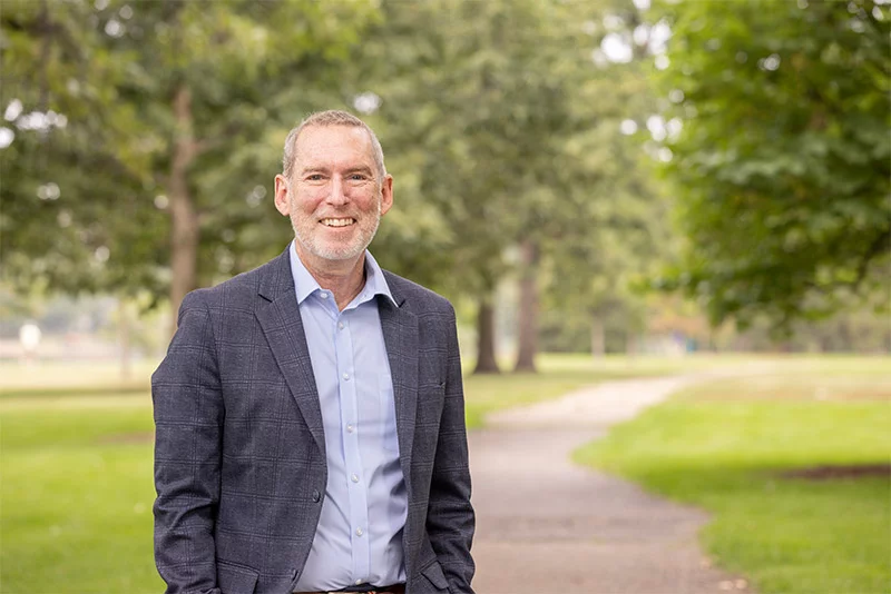 Colleagues describe Dr. Ross Camidge as a rare combination of brilliance, curiosity and empathy, a physician who never stops asking questions and never loses sight of the person behind the diagnosis. Photo courtesy of University of Colorado Anschutz.
