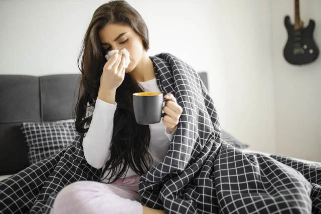 Los casos de gripe e influenza están en aumento este año en Colorado. Los médicos recomiendan vacunarse para evitar enfermarse de gravedad. Foto: Getty Images.